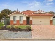 Blakeview Beauty: 4 Bedrooms, 2 Living Areas