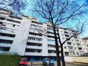 BLICK INS GRÜNE 2 Zimmer mit Loggia direkt bei der U6 BLICK INS GRÜNE 2 Zimmer mit Loggia direkt bei der U6