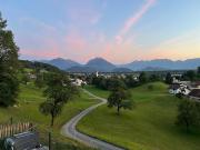 Hanggrundstücke mit traumhafter Aussicht