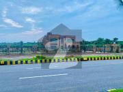 Block B Size: 4 Kanal Solid Land Developed with...