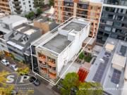 Block of 13 Units with High Yields & Investment Potential