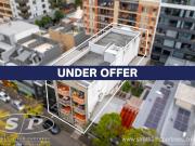 Block of 13 Units with High Yields & Investment Potential