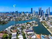 Block of Five Units in Exclusive Enclave in Surfers Paradise