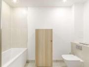 Bloemfontein Road, Shepherd's Bush, W12