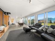 Blonay – Familie mit Blick auf den See und die Alpen