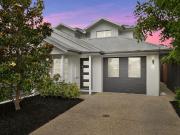 Blue Chip Newtown Living Just Steps from Pakington Street