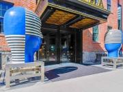 Blue Jays Way King St W Toronto ON M5V 9G9 1 Bedroom...