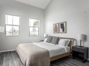 Blueground Los Angeles 3 Bedroom Home for Rent at 12130...