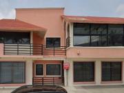 BLVD. AVILA CAMACHO, Casa en VENTA con ALBERCA, recamara...