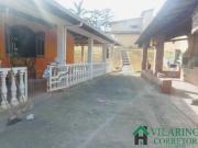 Boa casa, tipo chácara, no bairro Juliana
