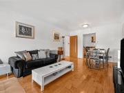 Boardwalk Place, Canary Wharf, London E14, 2 bed flat to...