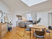 Boari 3 rooms to Archives, Paris Amsterdam Apartments...