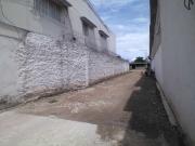 Bodega amplia con excelente ubicación barrio Alcibia...