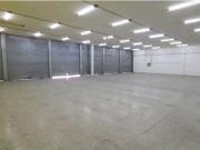 BODEGA COMERCIAL EN ARRIENDO, SECTOR AV. PRIMERO DE MAYO