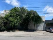 Bodega comercial en San Jemo Bodega