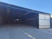 Bodega con oficinas en renta en la colonia Caracol