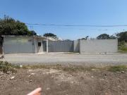 BODEGA CON OFICINAS Y PATIO, EN LAS BAJADAS