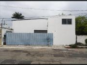 Bodega de 1192 m2 con anden, en venta, col. García Ginerés