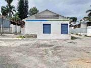 Bodega de 326 m con Andén de Descarga Ideal Para...