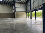 bodega en arriendo/venta en via variante condina. Cod A16874