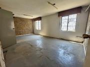 Bodega en renta en Mezquitan Country, 231 M2...