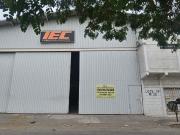 Bodega en venta en av. Ursulo Galvan en col. Los...