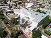 BODEGA EN VENTA FRENTE AL MERCADO DE ABASTOS