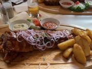 BODENSTÄNDIGES GASTHAUS MIT STAMMKUNDENSTOCK UND...