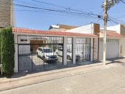 BONITA CASA ADJUDICADA A LA VENTA EN JARDINES DE LA...