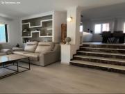 BONITA CASA ADOSADA EN ALBIR !