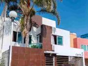 Bonita casa amplia