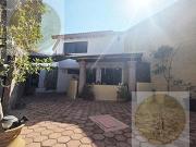 Bonita casa con buena distribuci?n