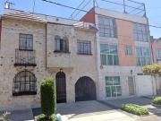 BONITA CASA CON EXCELENTE OPORTUNIDAD DE ADQUIRIRLA A UN...