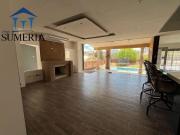 Bonita casa con jardín muy grande y alberca en Campestre...