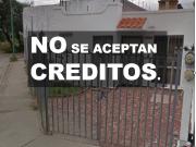 BONITA CASA CON POSESIÓN EN CALLE PASEO DE LA PRESA #...