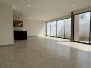 Bonita casa de 2 niveles con 4 habitaciones en Lomas de... Bonita casa de 2 niveles con 4 habitaciones en Lomas de...