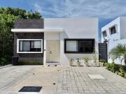 ?BONITA CASA DE UN PISO EN VENTA EN RESIDENCIAL RIO!