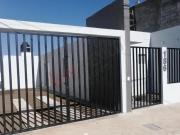 BONITA CASA EN CALLE 28 # 186 PRIVADA LAS TORRES DE UNA...