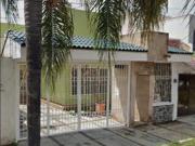 BONITA CASA EN CALLE LA MERCED, CHAPALITA, GUADALAJARA...