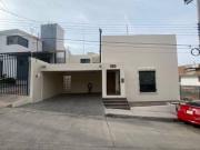 Bonita casa en Col. Residencial Campestre