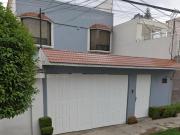 BONITA CASA EN LINDAVISTA!