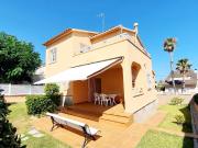 Bonita casa en Mas Mel Calafell, parcela de 400m2,2...