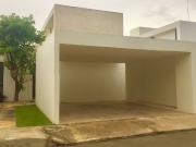 BONITA CASA EN PRIVADA