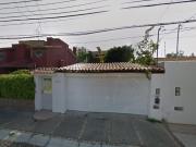 Bonita casa en recuperación bancaria en Jurica, Querétaro