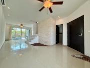 ¡BONITA CASA EN RENTA EN FASE I EN RESIDENCIAL AQUA!