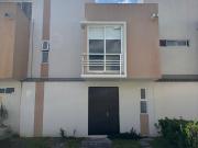 BONITA CASA EN RENTA EN FRACC. MISIONES FRENTE A PARQUE...