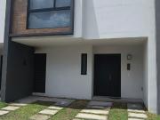 Bonita Casa en Renta Residencial Aurea
