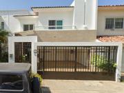 Bonita Casa En Una Excelente Ubicación cerca de escuelas...