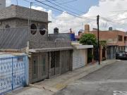 bonita casa en una exelente ubicacion cerca de escuelas...