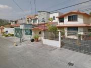 BONITA CASA EN UNA EXELENTE UBICACION CERCA DE ESCUELAS...